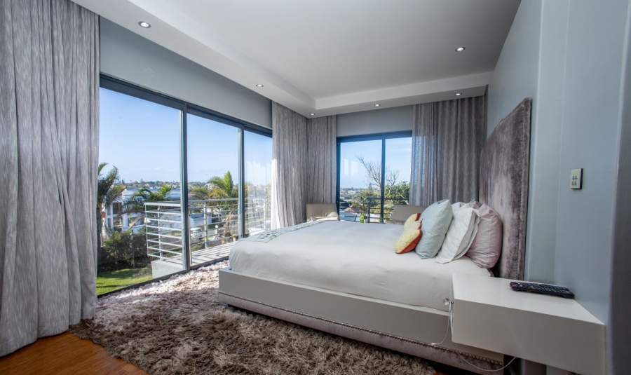 To Let 5 Bedroom Property for Rent in Nahoon Beach Eastern Cape